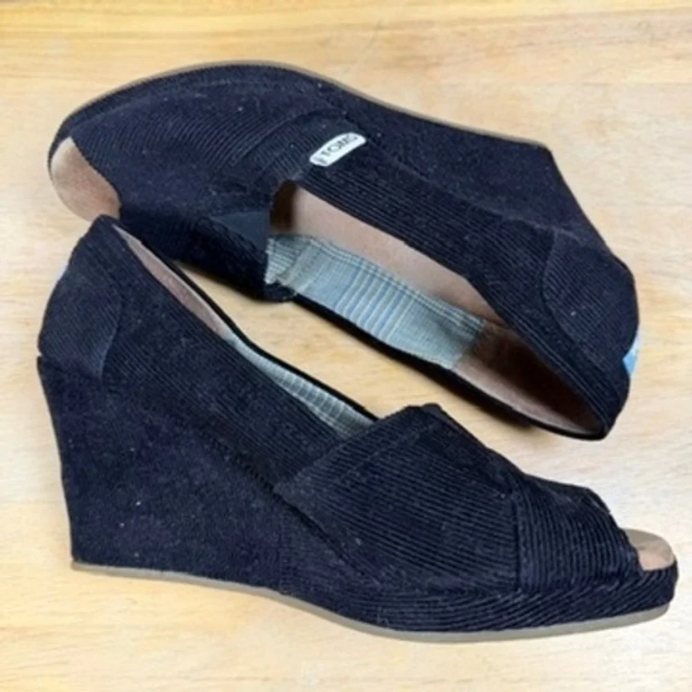 TOMS‎ Classic Espadrille Wedge Heels Womens 7 Black Corduroy Peep Toe Shoes Y2K
